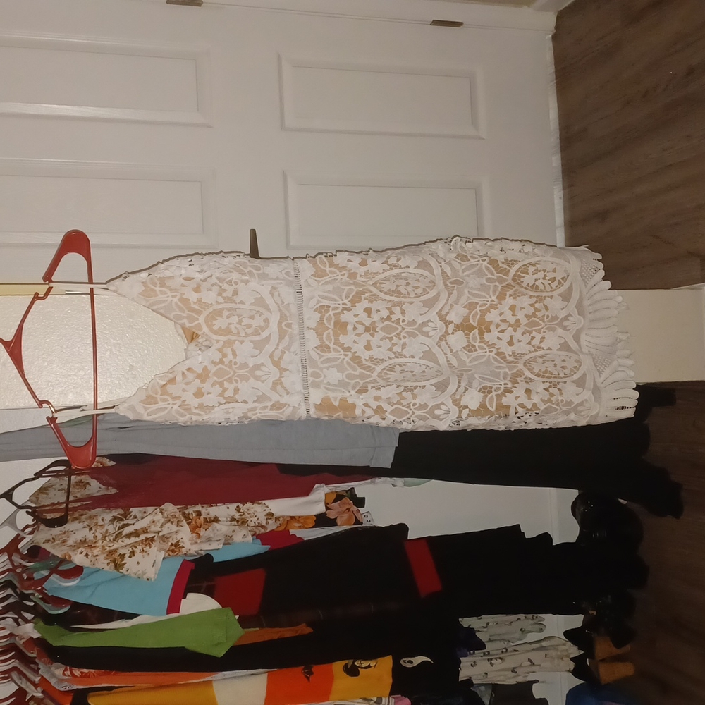 Lace/White Dress Fashion Nova